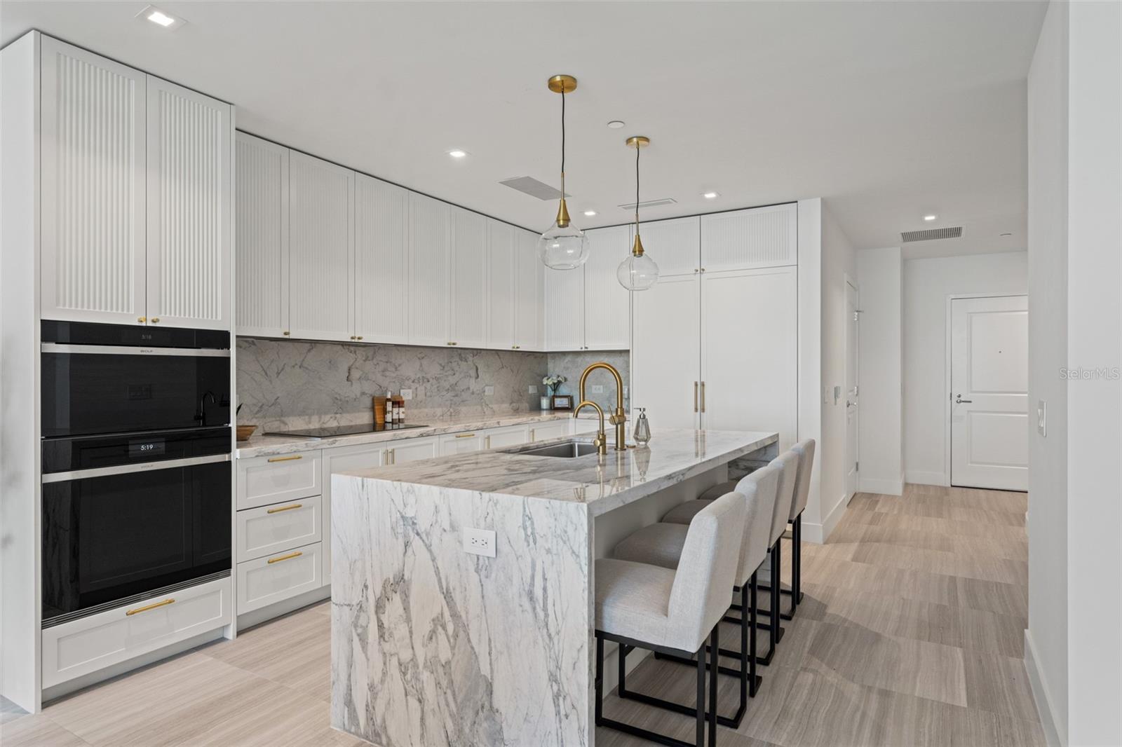 Image 3 of 34 For 3015 Ysabella Avenue 1803