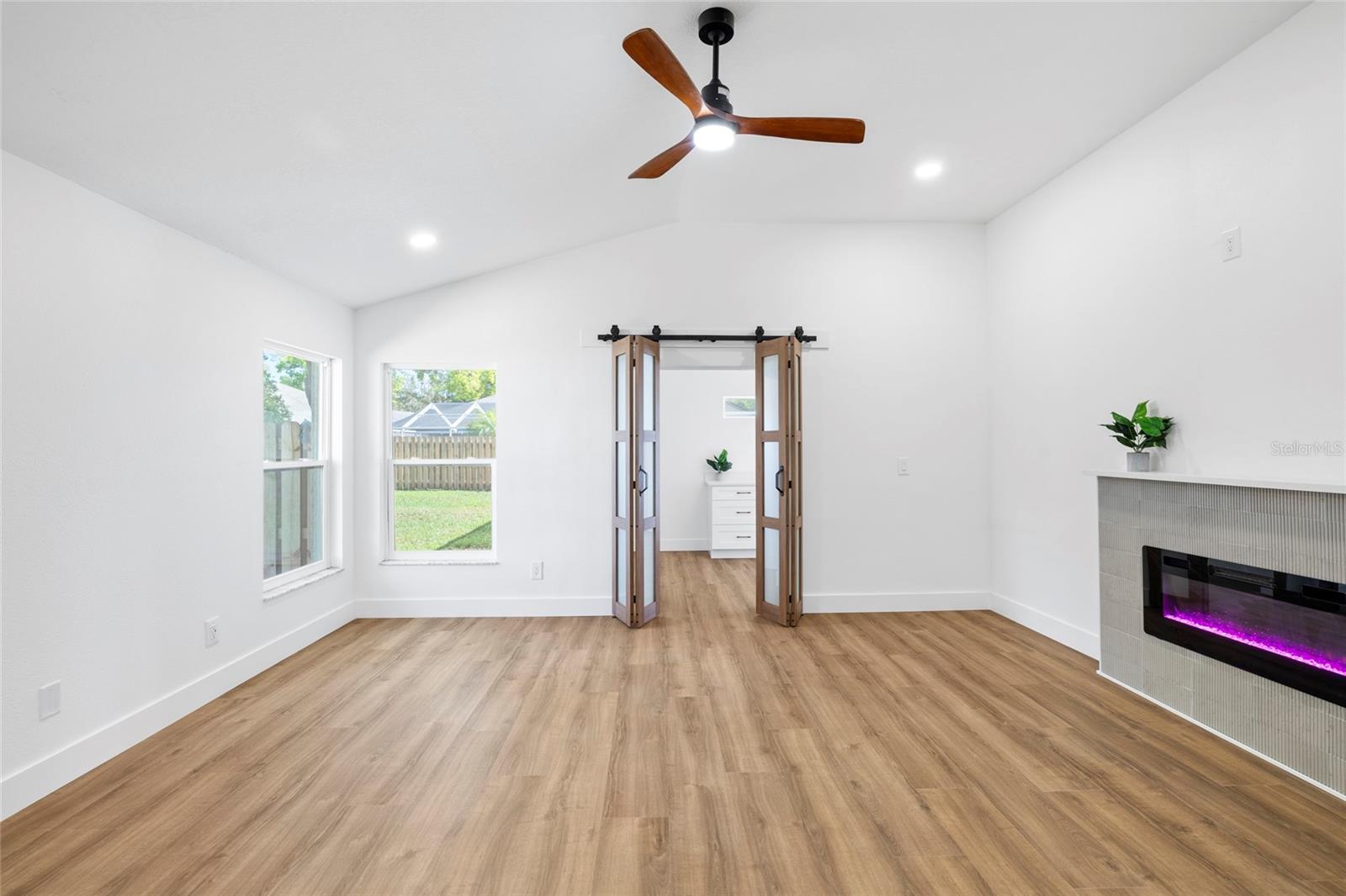 Image 19 of 55 For 16705 Sheffield Park Drive