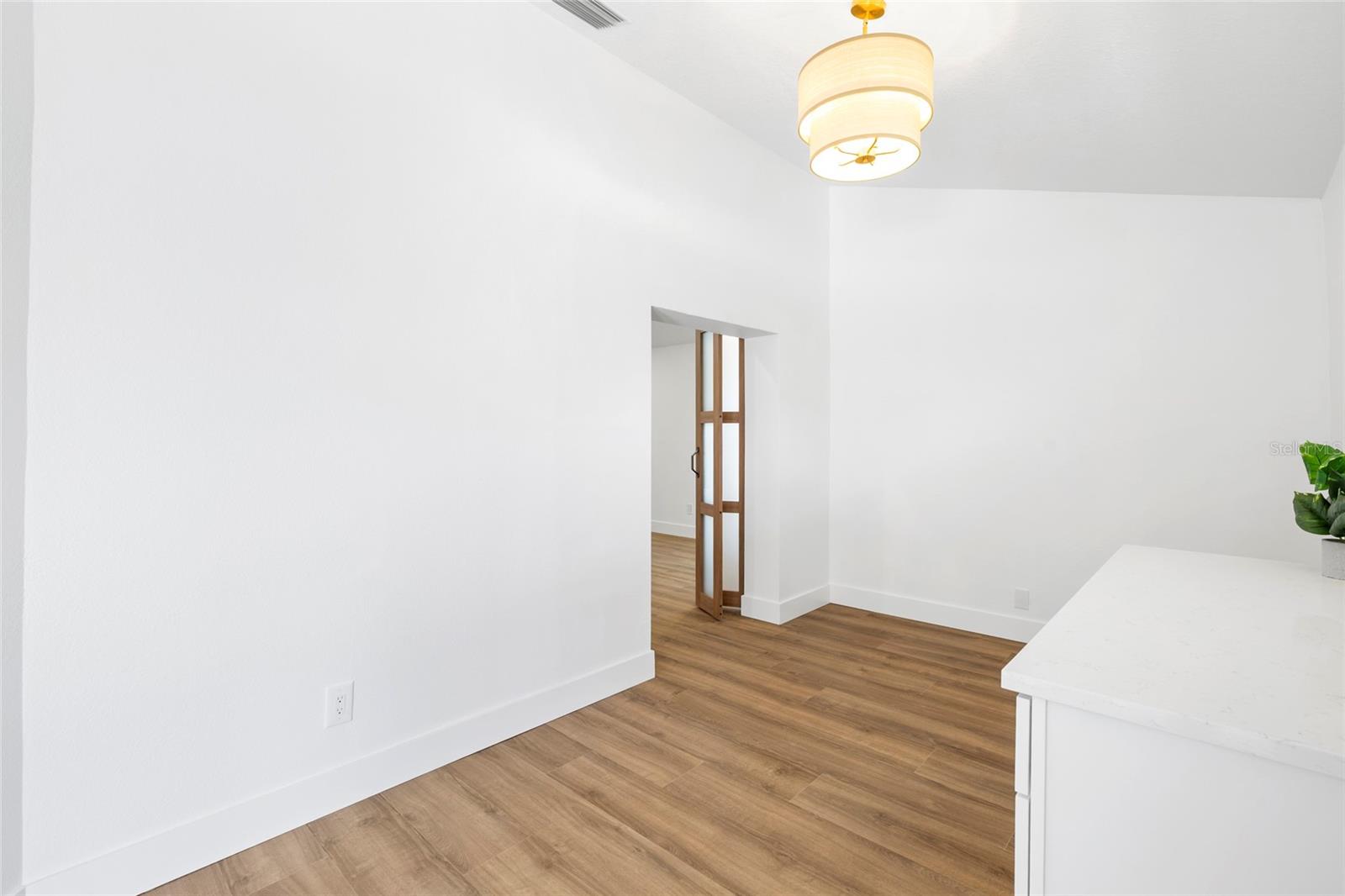 Image 21 of 55 For 16705 Sheffield Park Drive