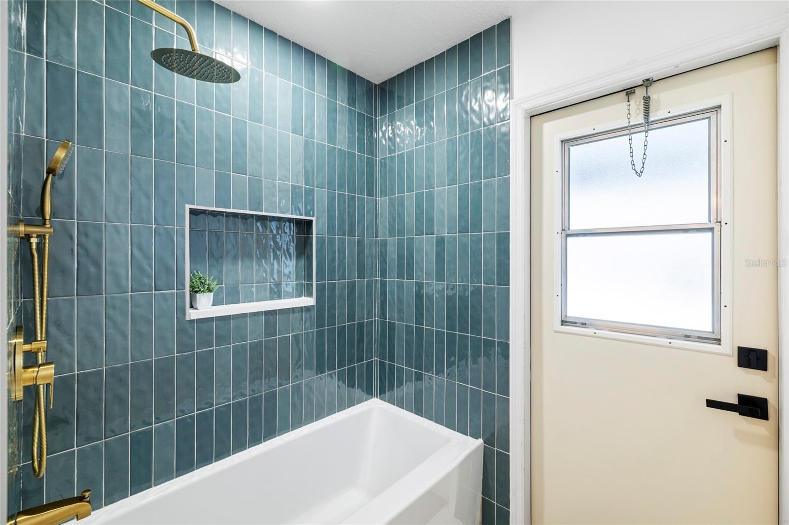 Image 31 of 55 For 16705 Sheffield Park Drive