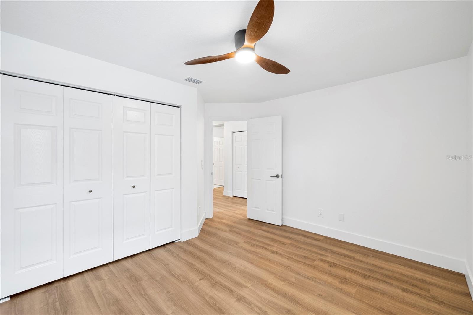 Image 33 of 55 For 16705 Sheffield Park Drive