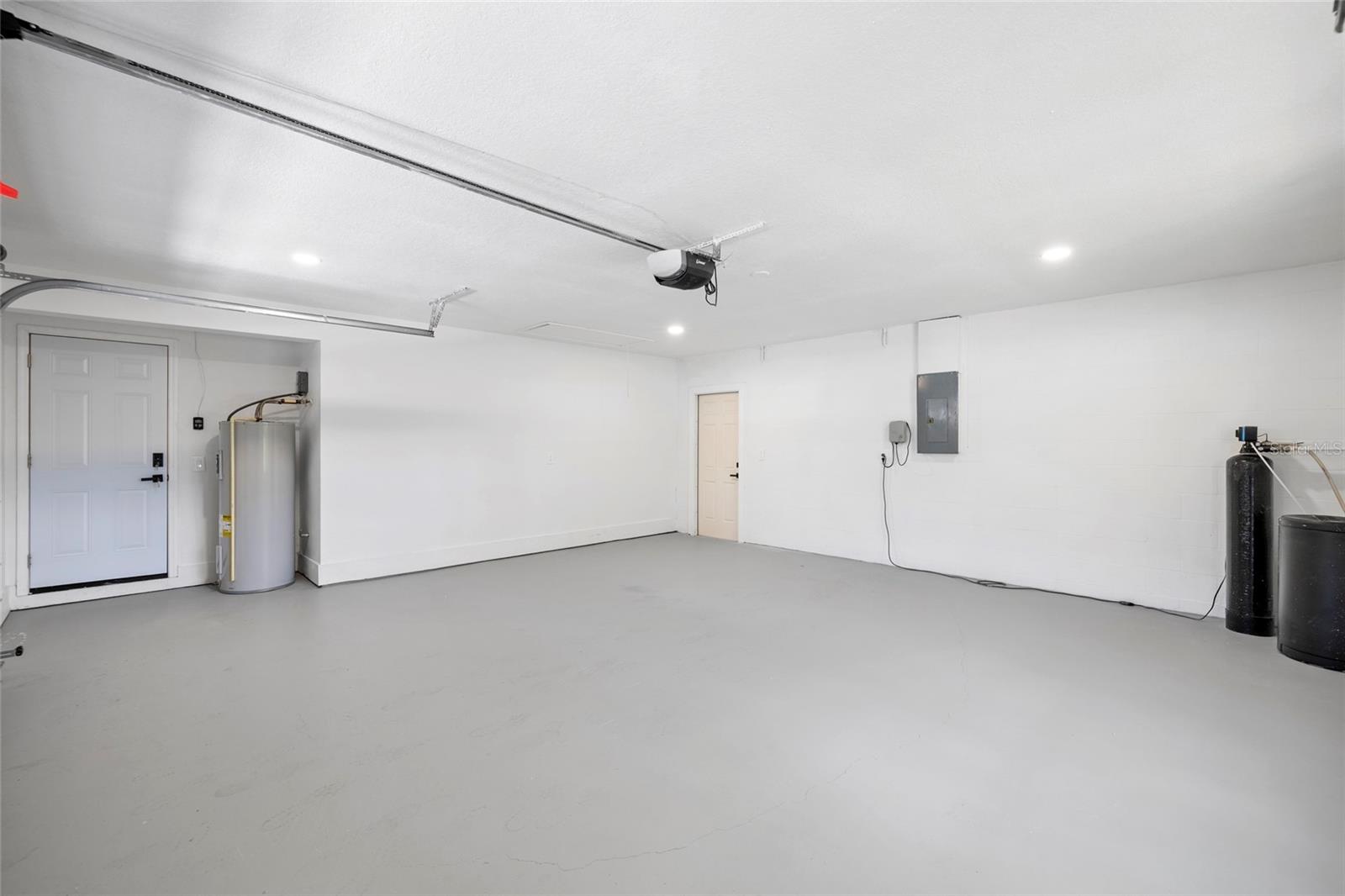 Image 37 of 55 For 16705 Sheffield Park Drive