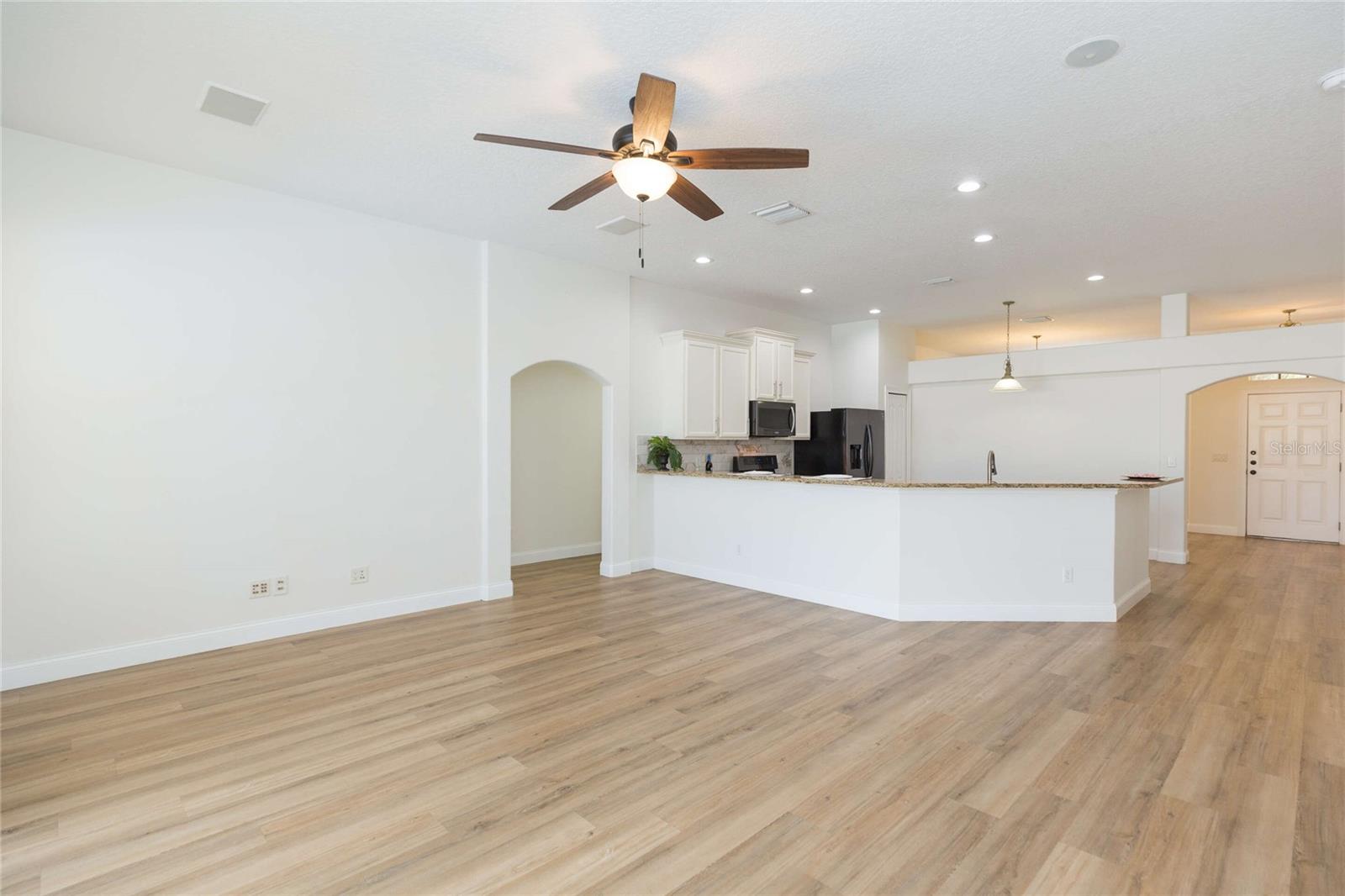 Image 17 of 50 For 304 Apache Lane