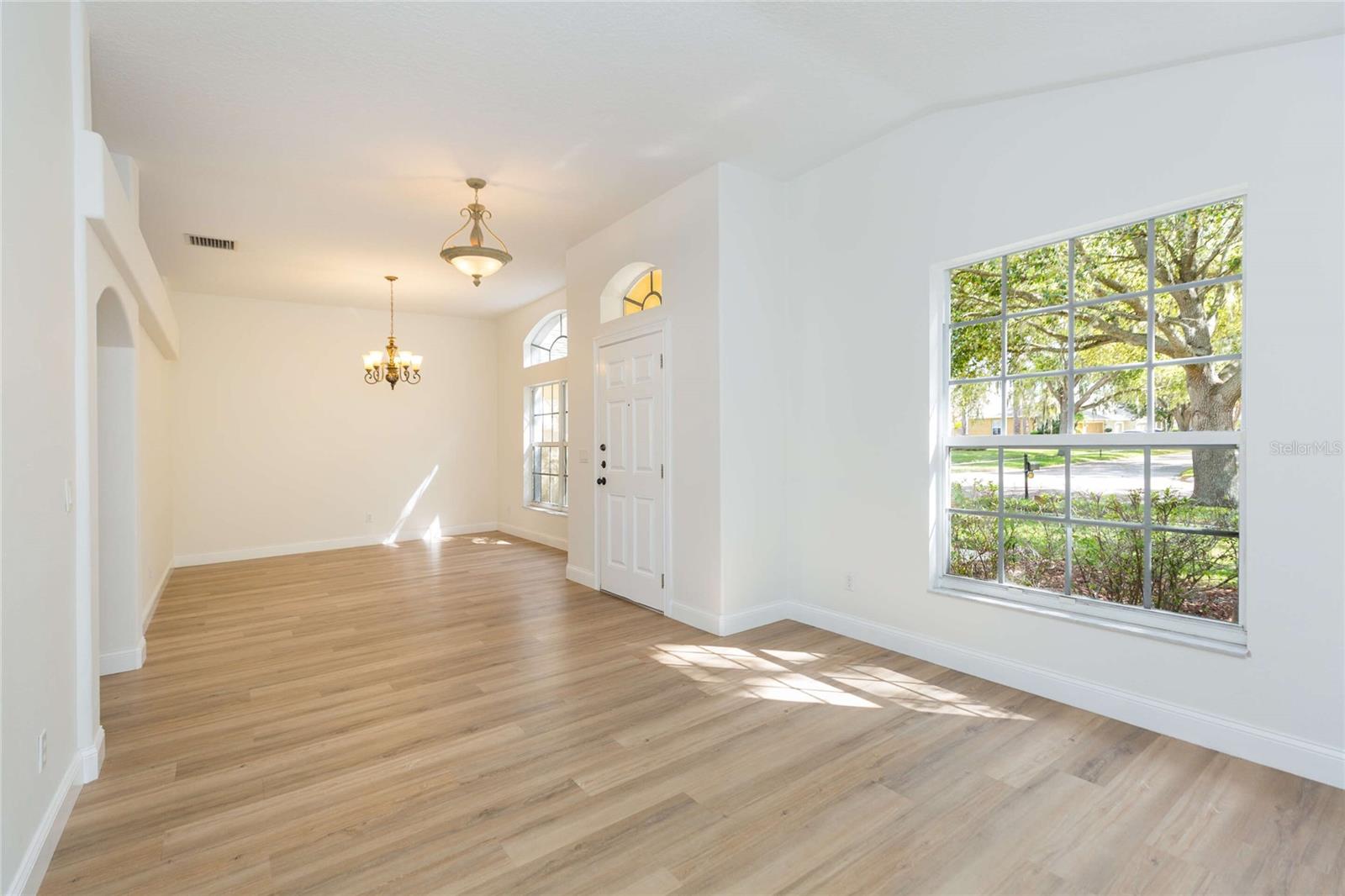 Image 5 of 50 For 304 Apache Lane