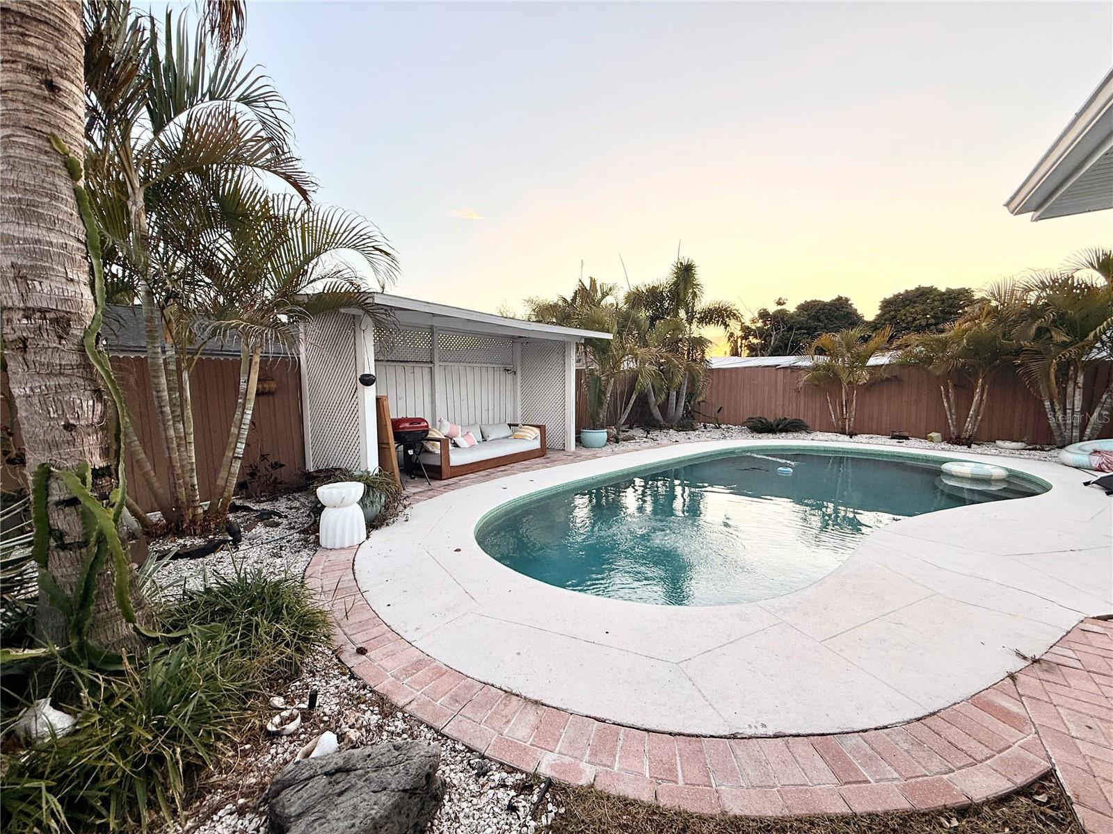 Image 14 of 32 For 7812 Powder Horn Circle