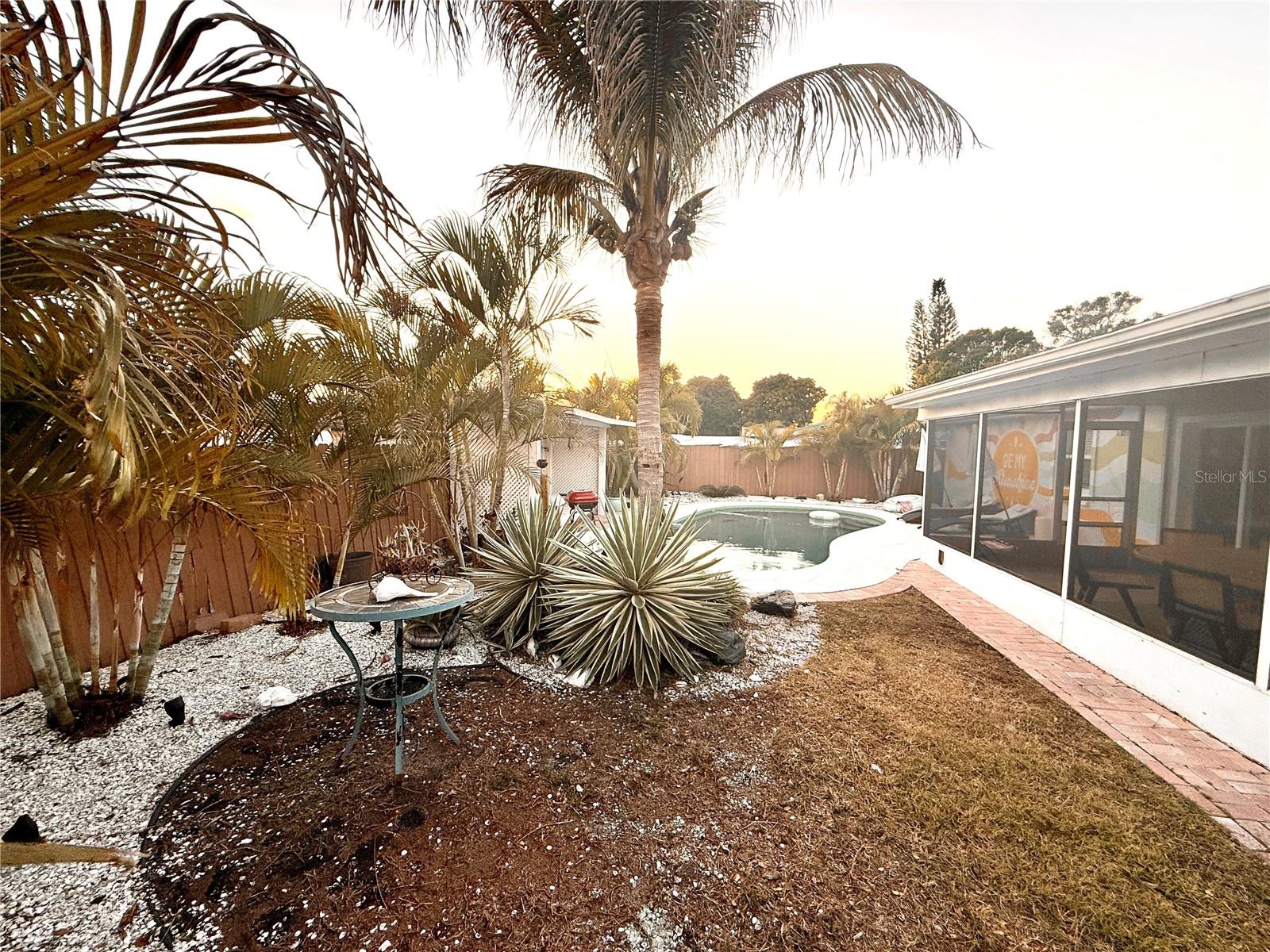 Image 30 of 32 For 7812 Powder Horn Circle