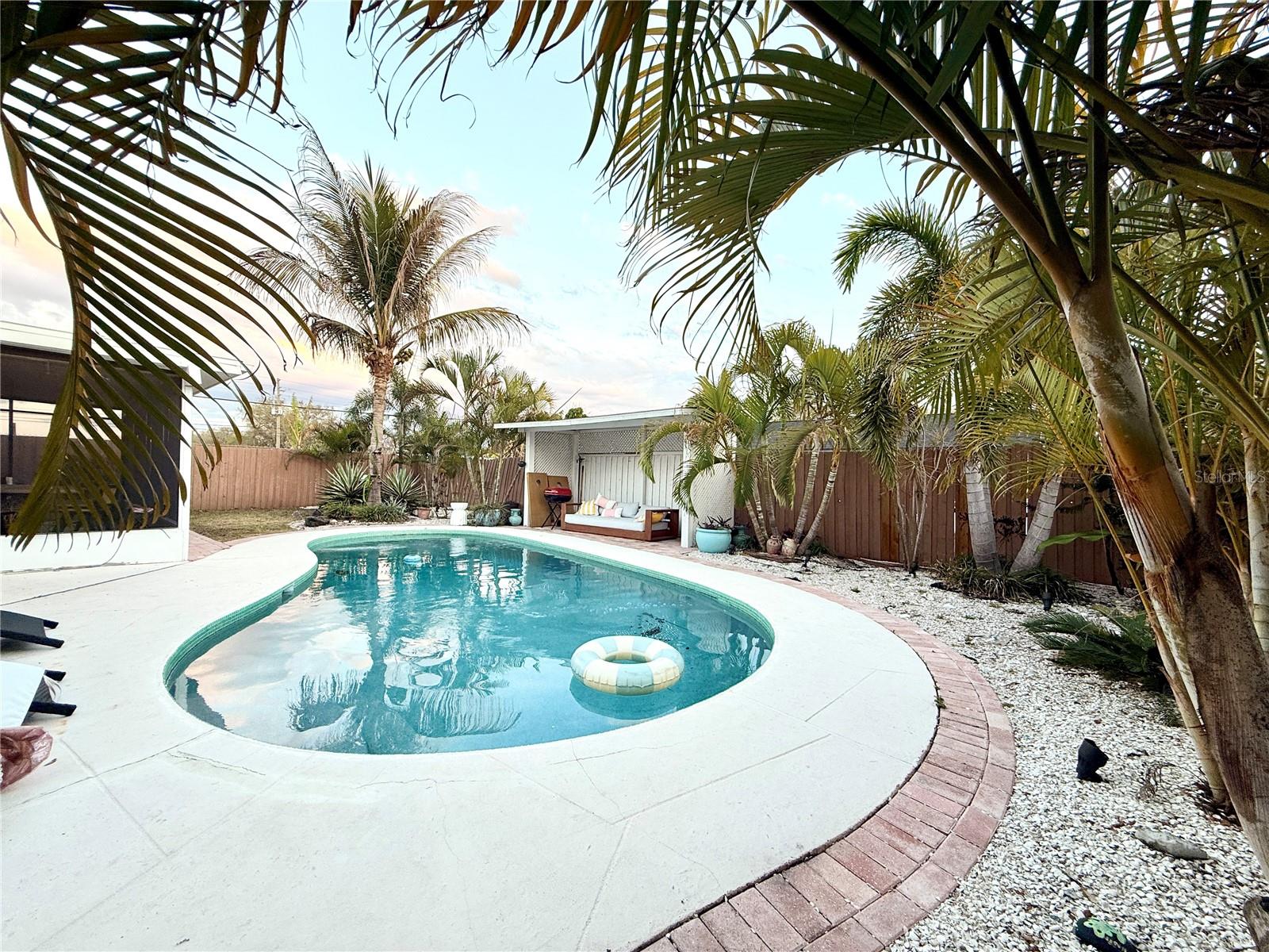 Image 9 of 32 For 7812 Powder Horn Circle