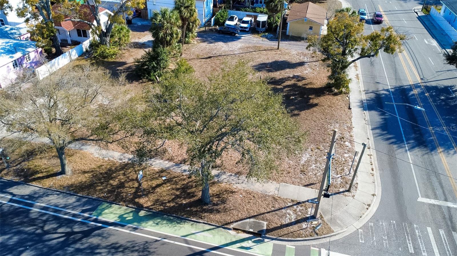 Image 4 of 5 For 2762 1st Avenue S