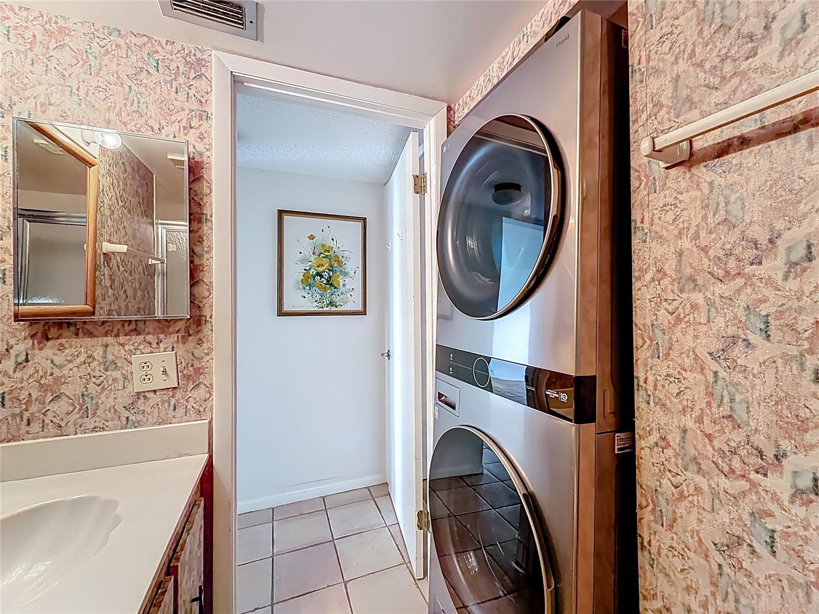 Image 19 of 35 For 6211 Sun Boulevard 211