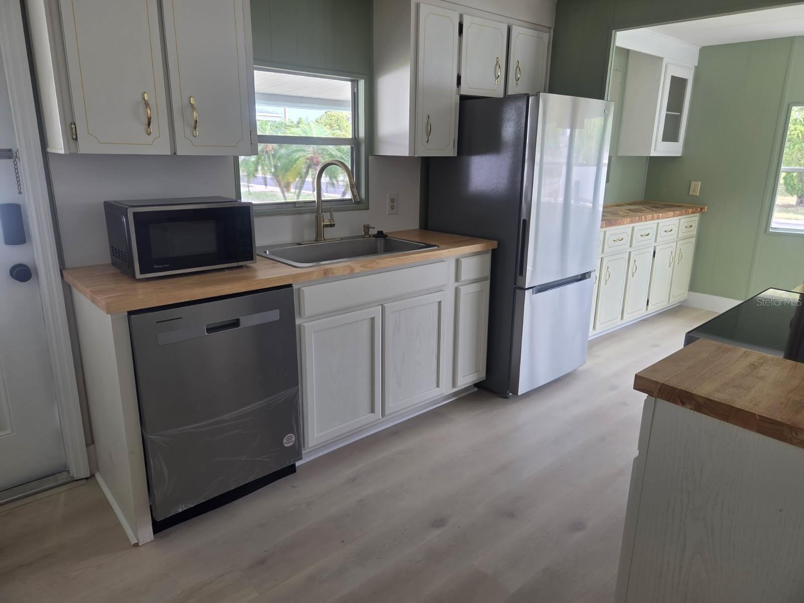 Image 11 of 13 For 13 Hamilton Lane