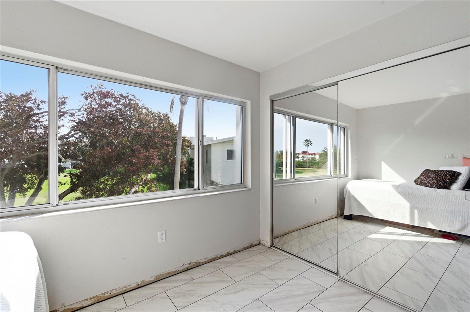 Image 11 of 29 For 4595 Chancellor Street Ne 227