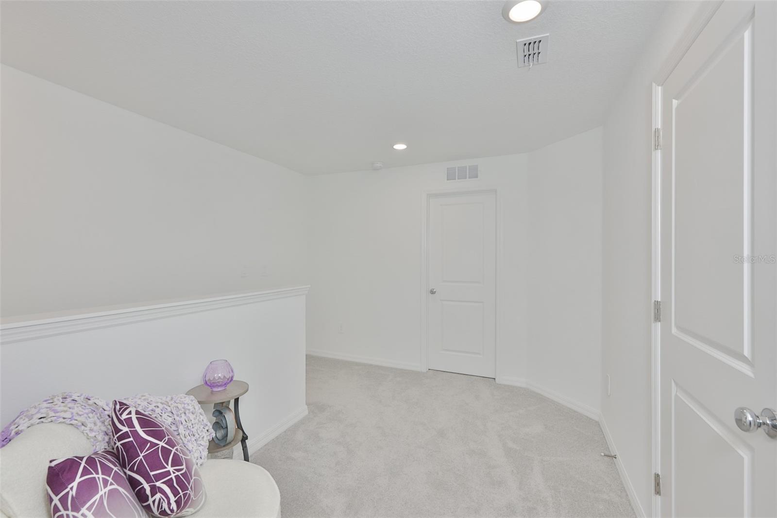 Image 17 of 33 For 2661 Sunray Venus Way