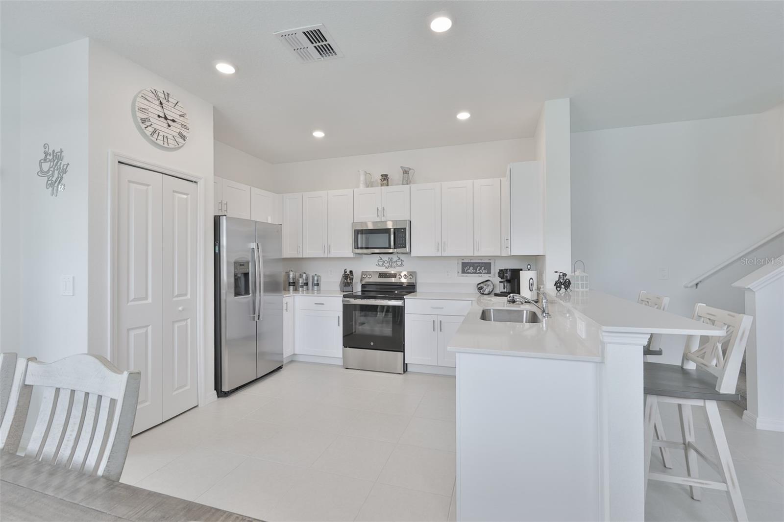 Image 7 of 33 For 2661 Sunray Venus Way