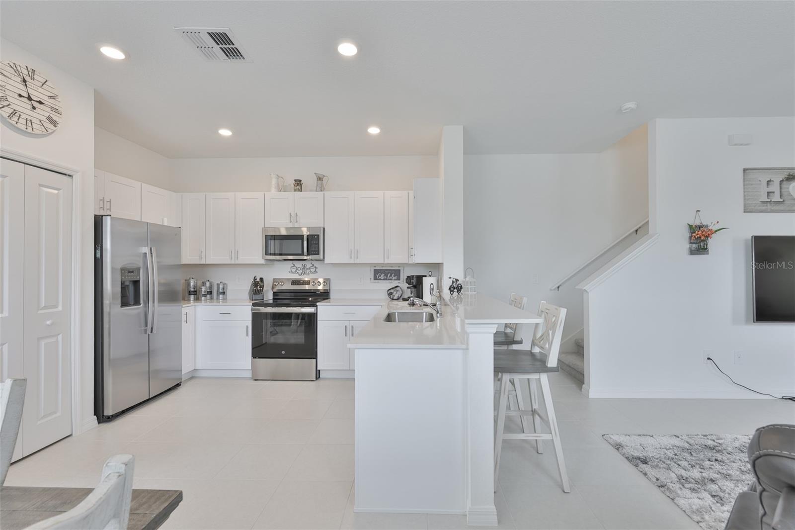 Image 9 of 33 For 2661 Sunray Venus Way