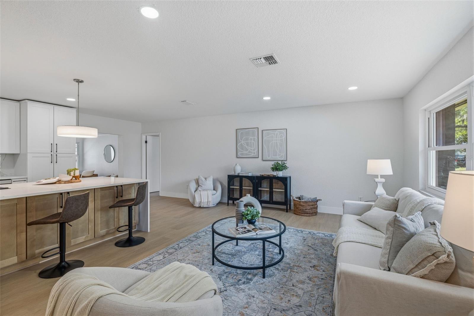 Listing photo id 13 for 22127 River Rock Drive