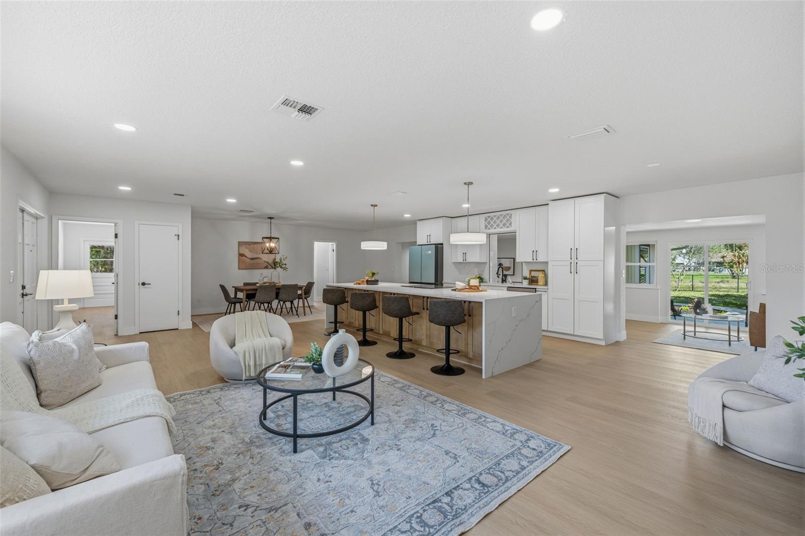 Listing photo id 16 for 22127 River Rock Drive