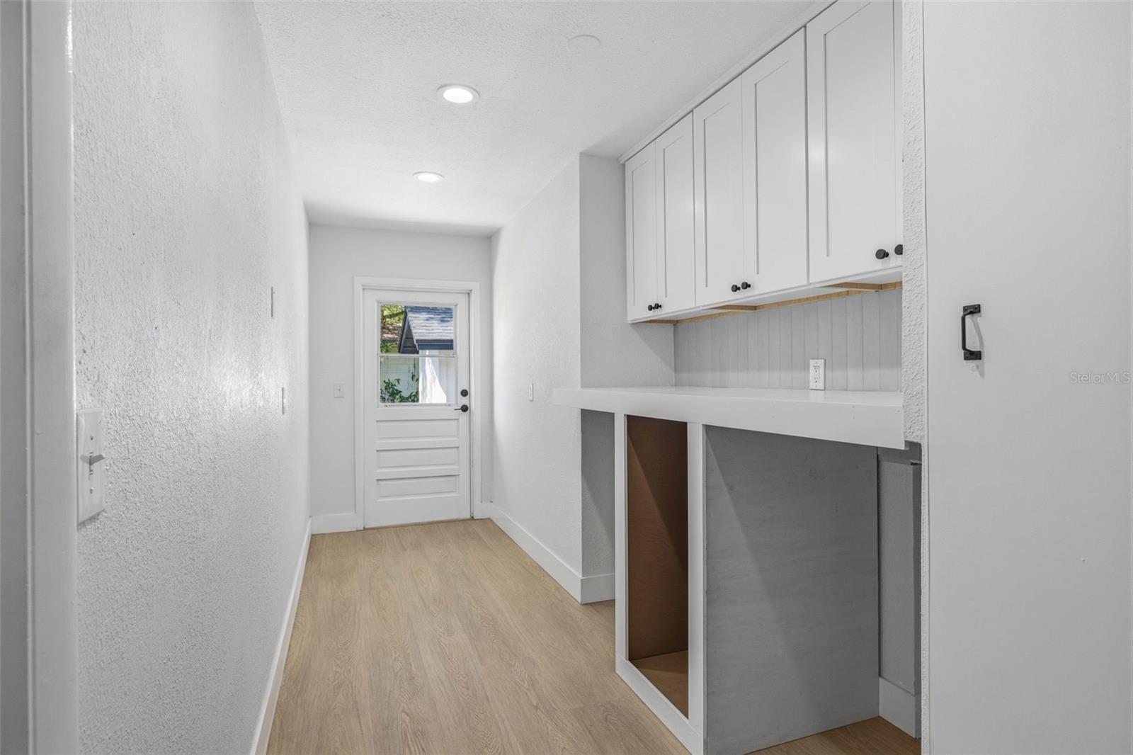 Listing photo id 27 for 22127 River Rock Drive