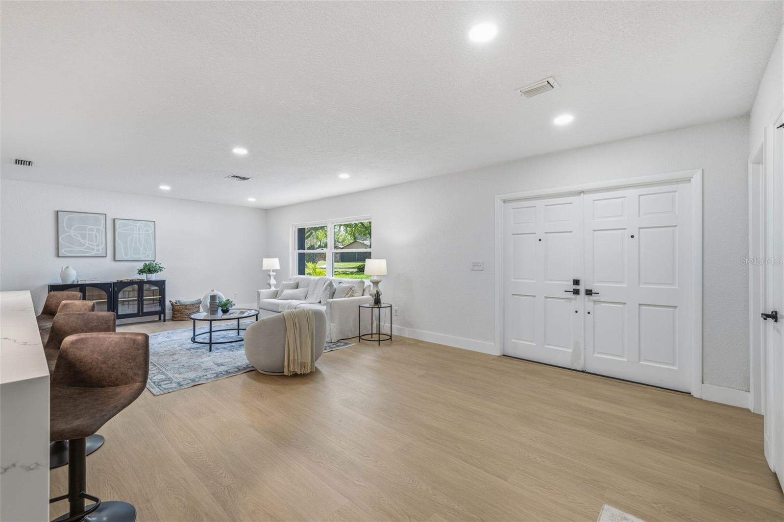 Listing photo id 33 for 22127 River Rock Drive