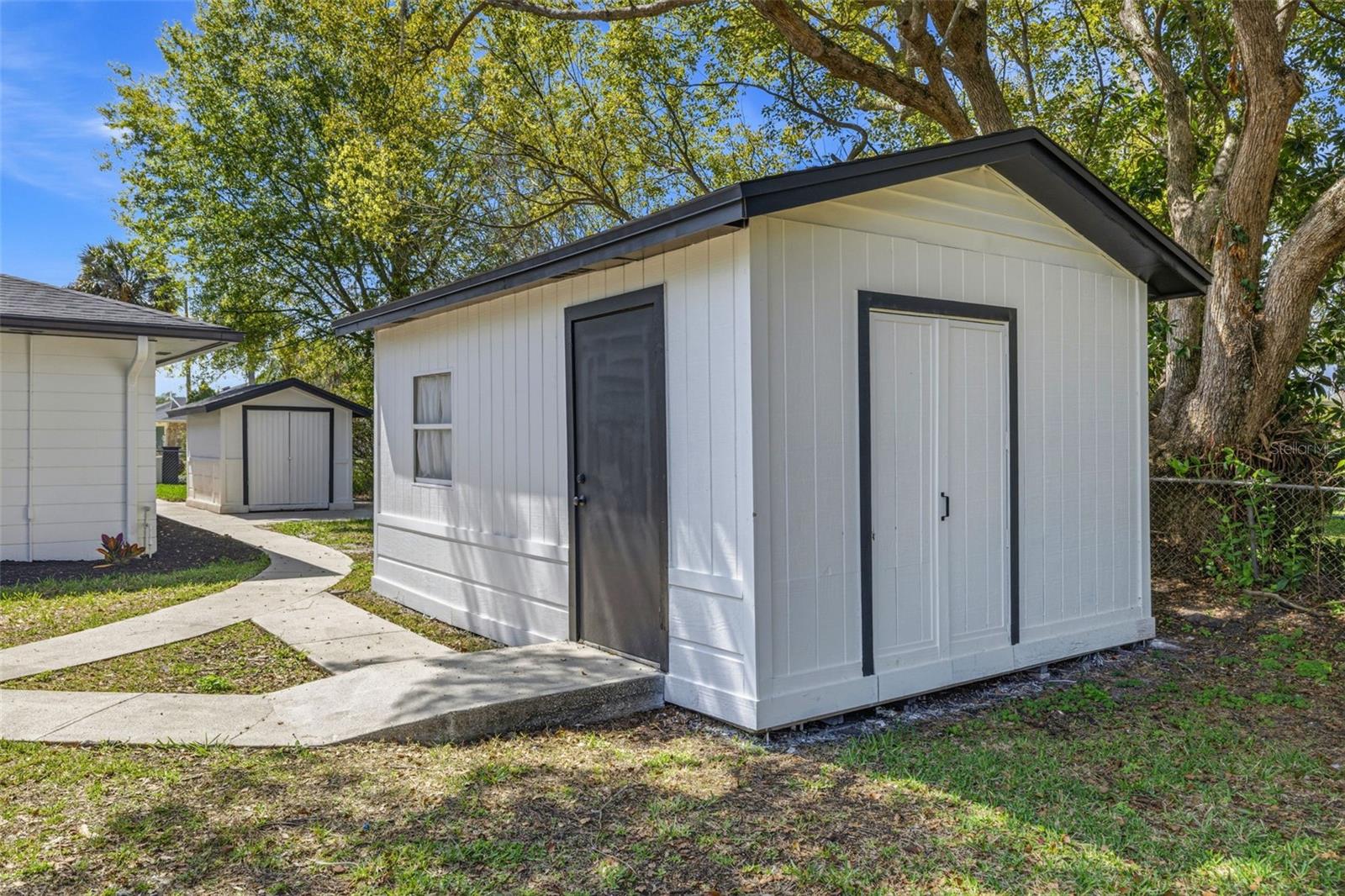 Listing photo id 36 for 22127 River Rock Drive