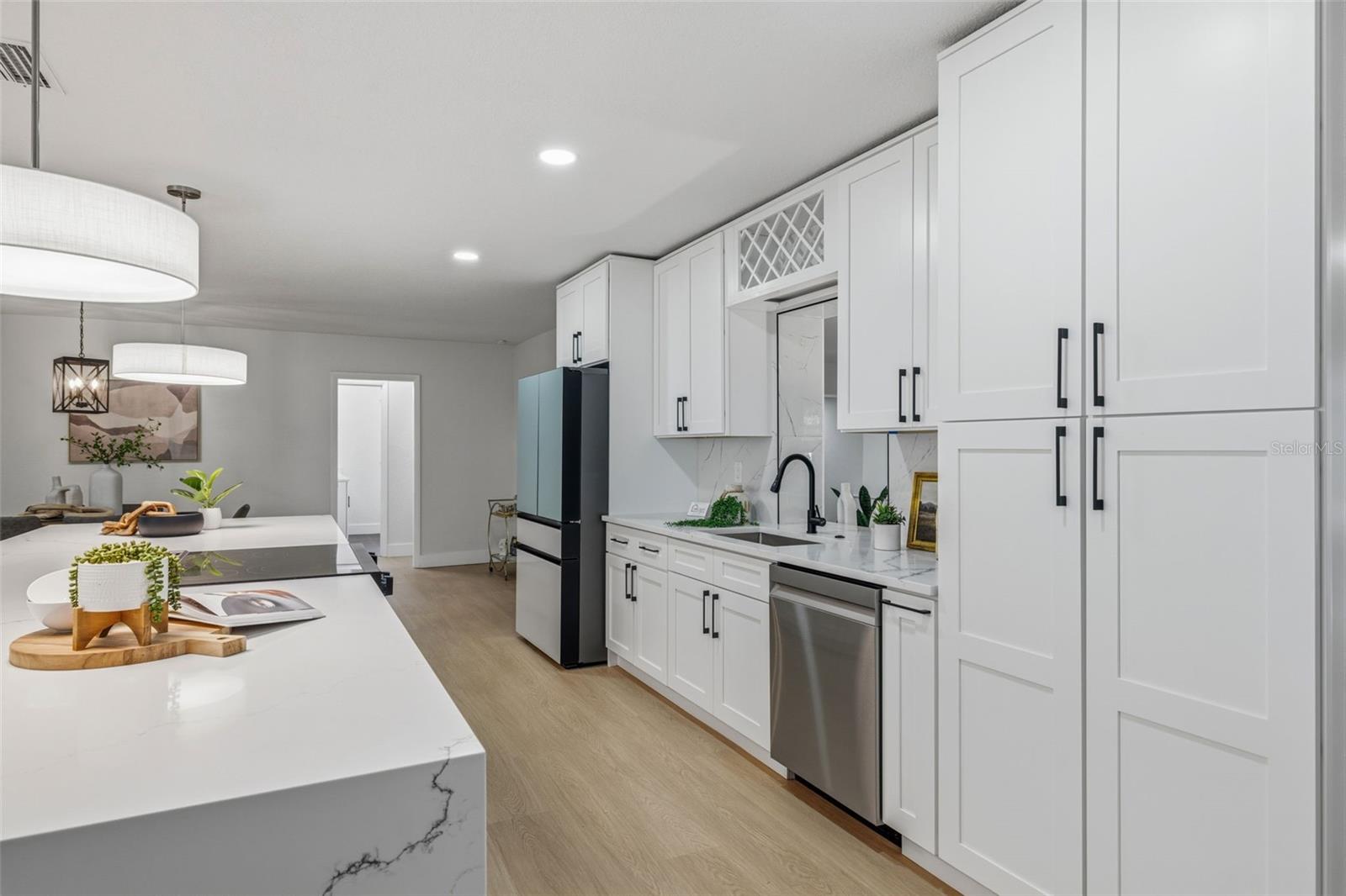 Listing photo id 4 for 22127 River Rock Drive