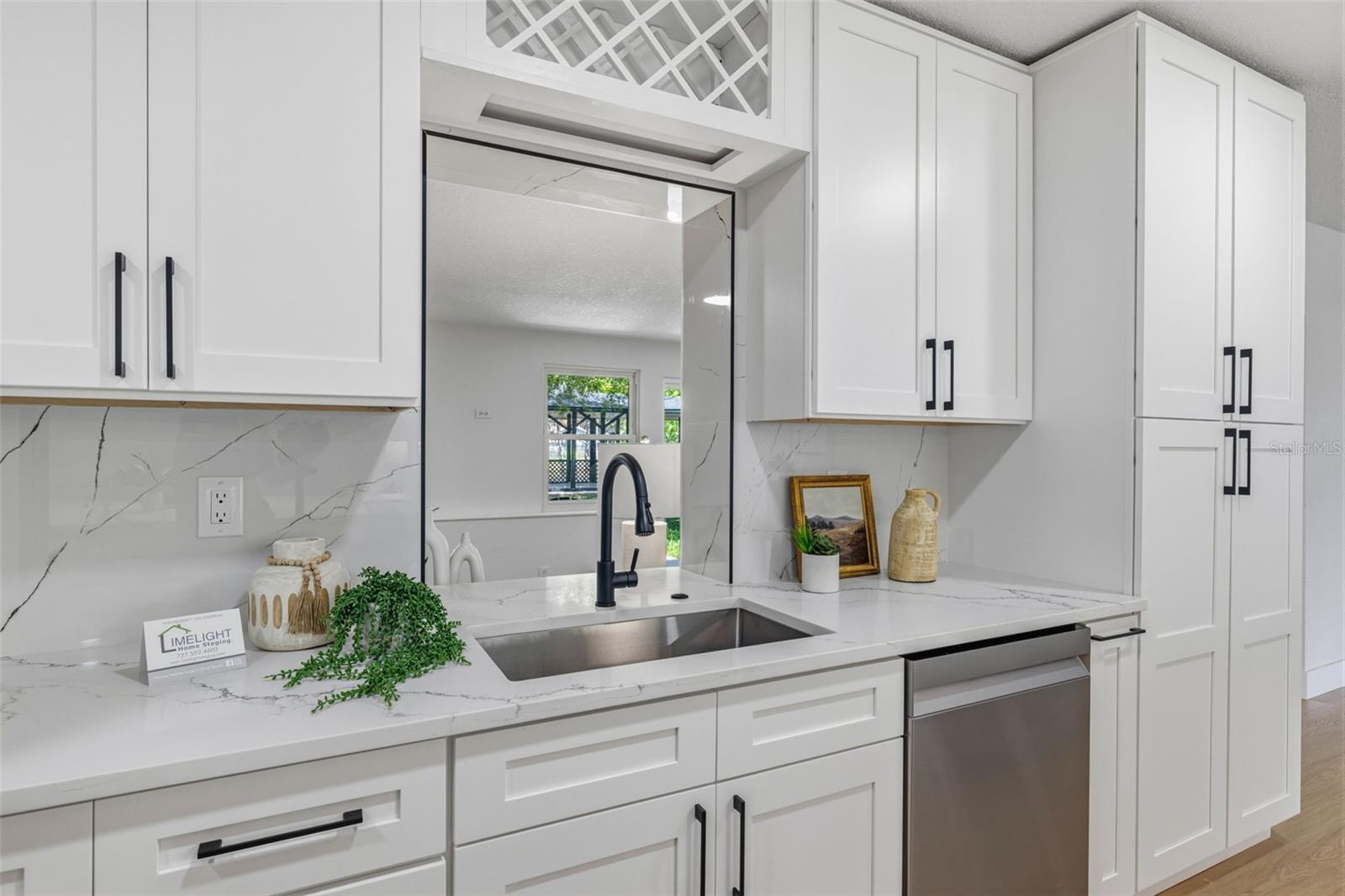 Listing photo id 6 for 22127 River Rock Drive