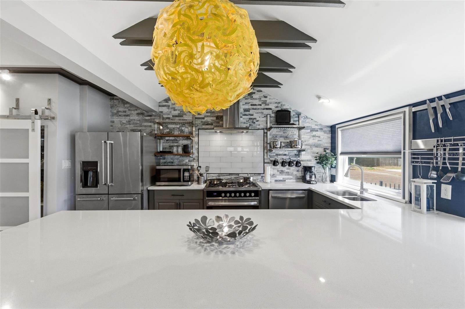 Image 17 of 94 For 3601 2nd Avenue N