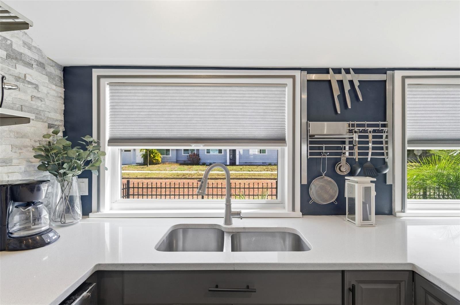 Image 26 of 94 For 3601 2nd Avenue N