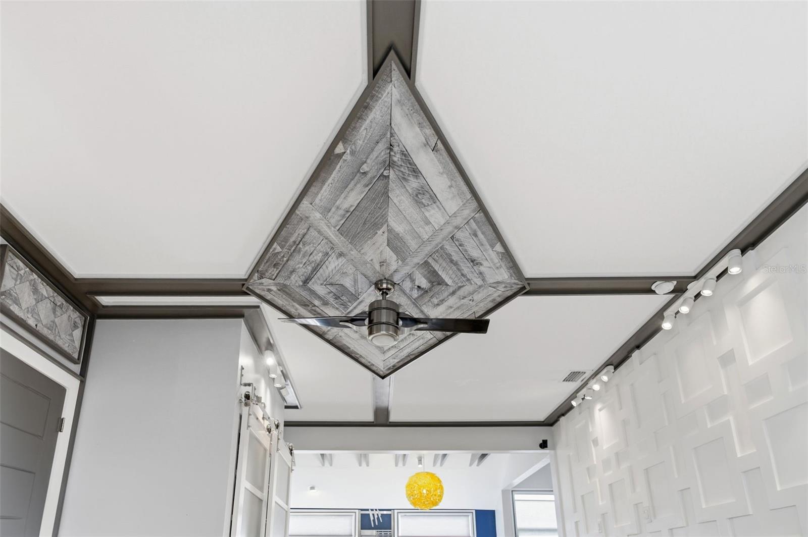 Image 34 of 94 For 3601 2nd Avenue N