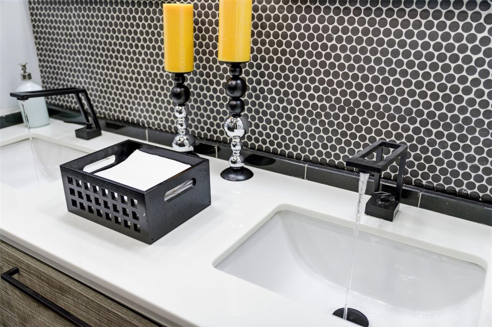 Image 55 of 94 For 3601 2nd Avenue N