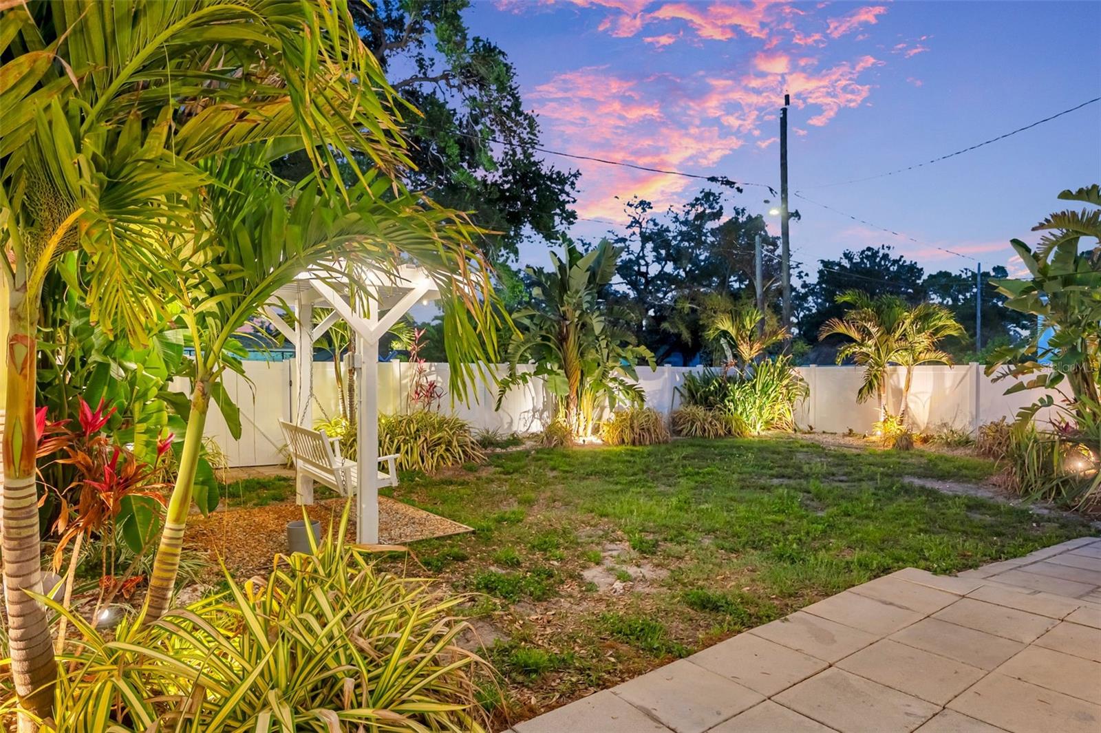 Image 76 of 94 For 3601 2nd Avenue N