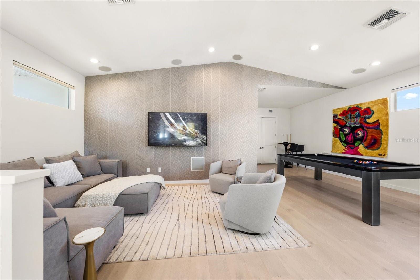 Image 35 of 45 For 3901 Granada Street