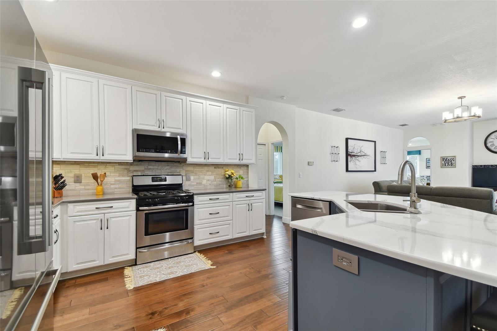 Image 13 of 56 For 2159 Warwick Drive