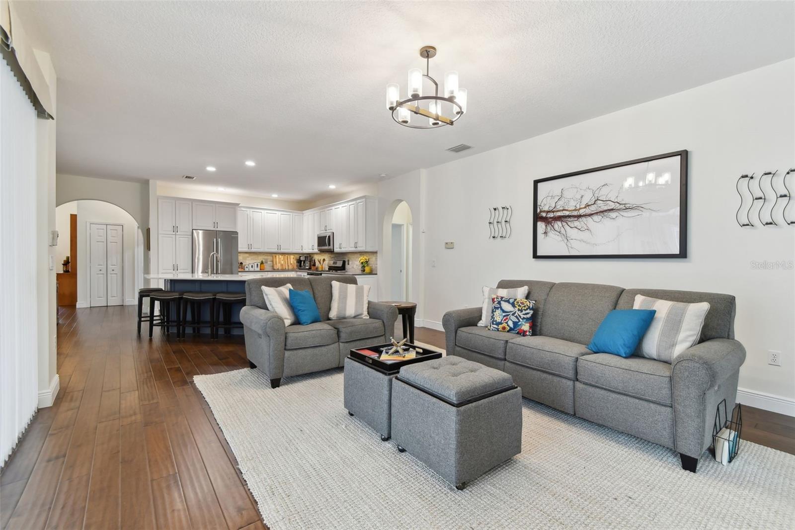 Image 17 of 56 For 2159 Warwick Drive