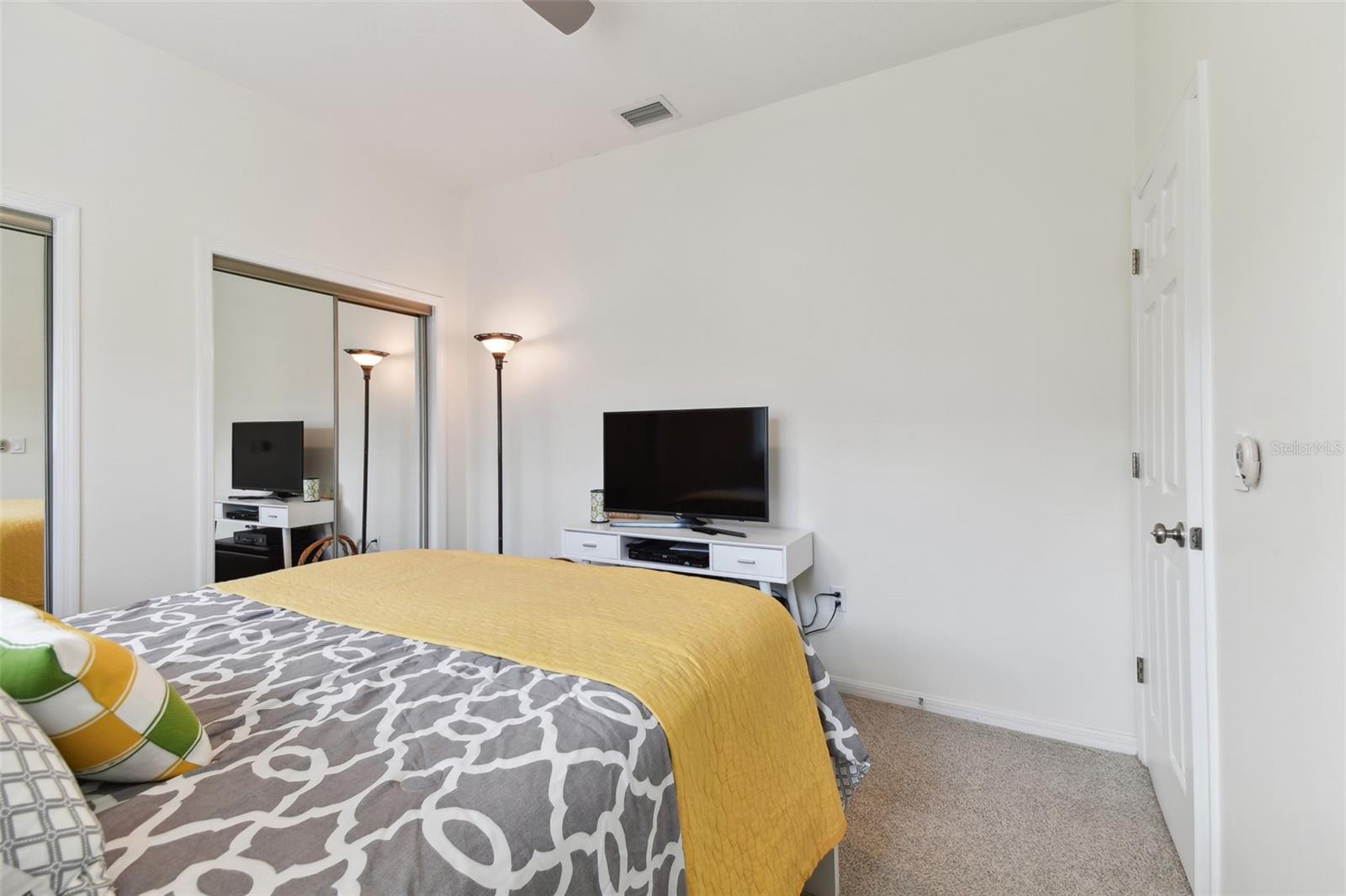 Image 22 of 56 For 2159 Warwick Drive