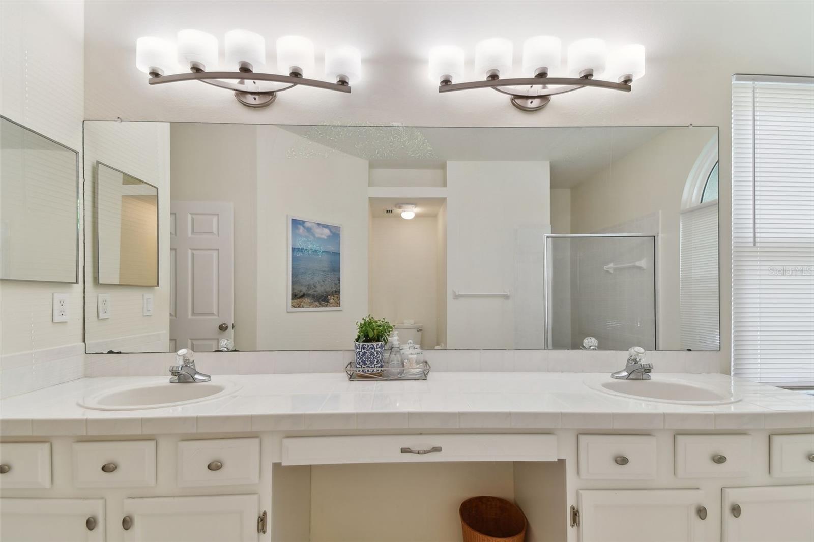 Image 29 of 56 For 2159 Warwick Drive