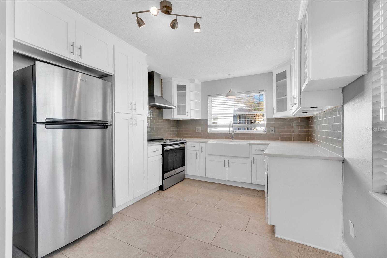 Image 15 of 47 For 124 Crystal Beach Avenue