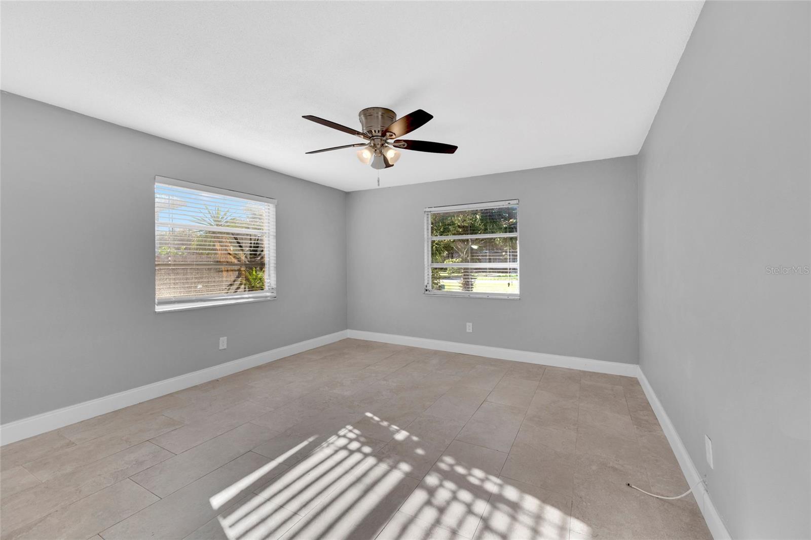 Image 17 of 47 For 124 Crystal Beach Avenue