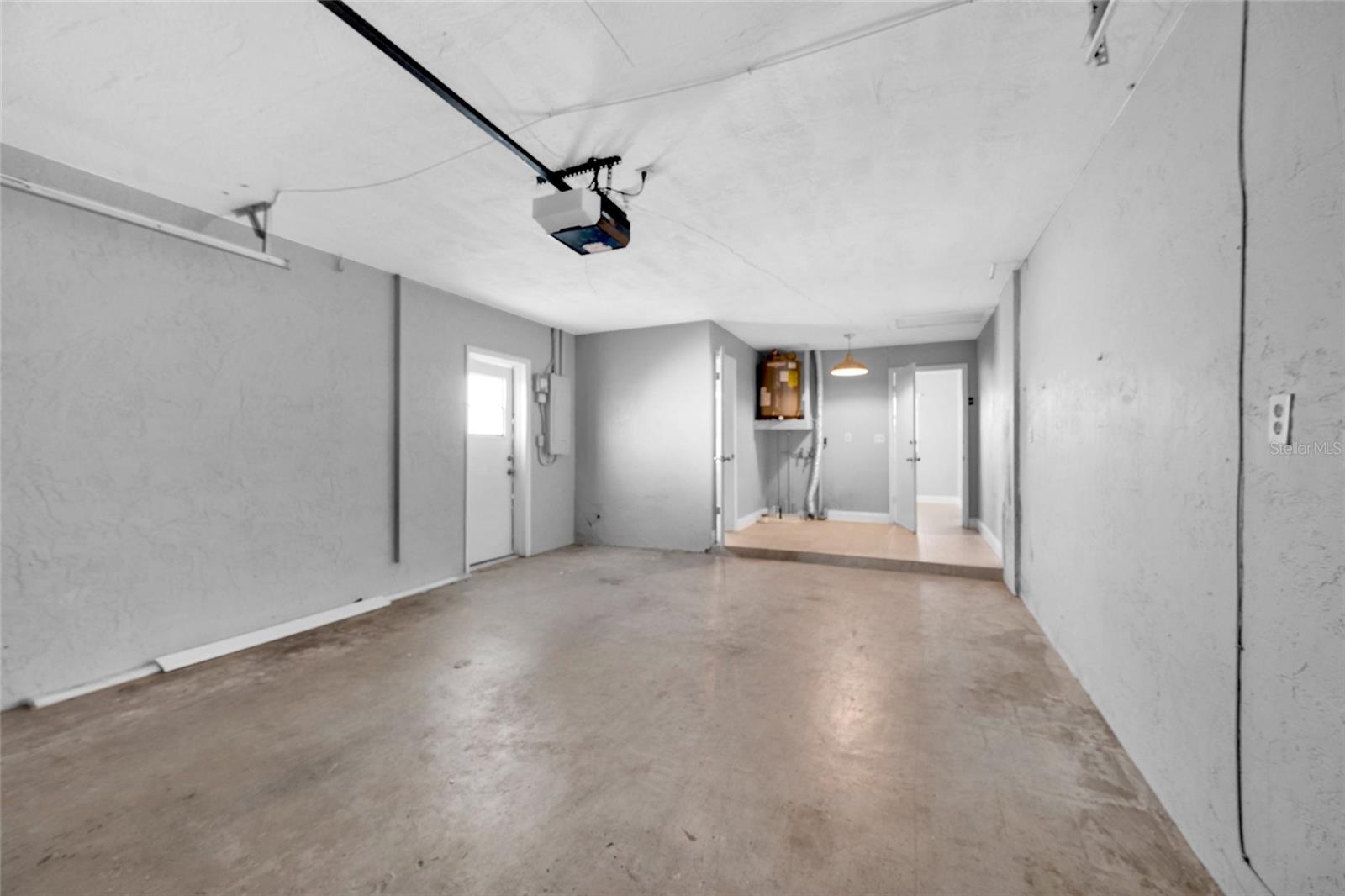 Image 25 of 47 For 124 Crystal Beach Avenue