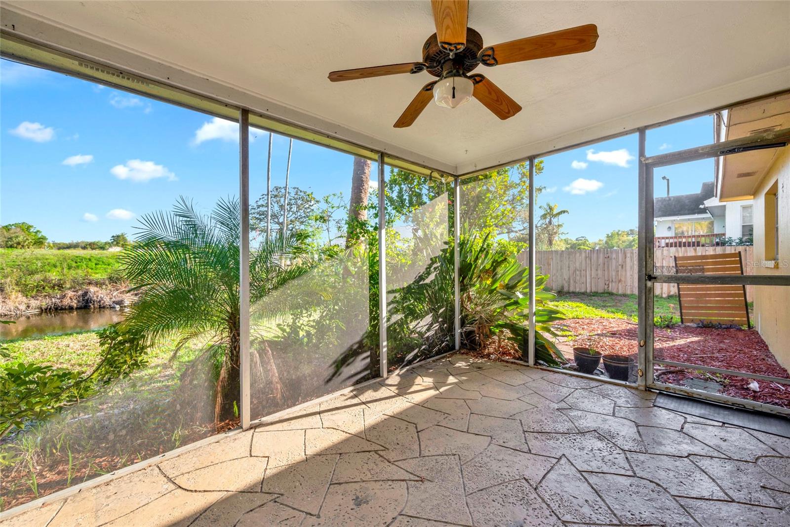 Image 28 of 47 For 124 Crystal Beach Avenue