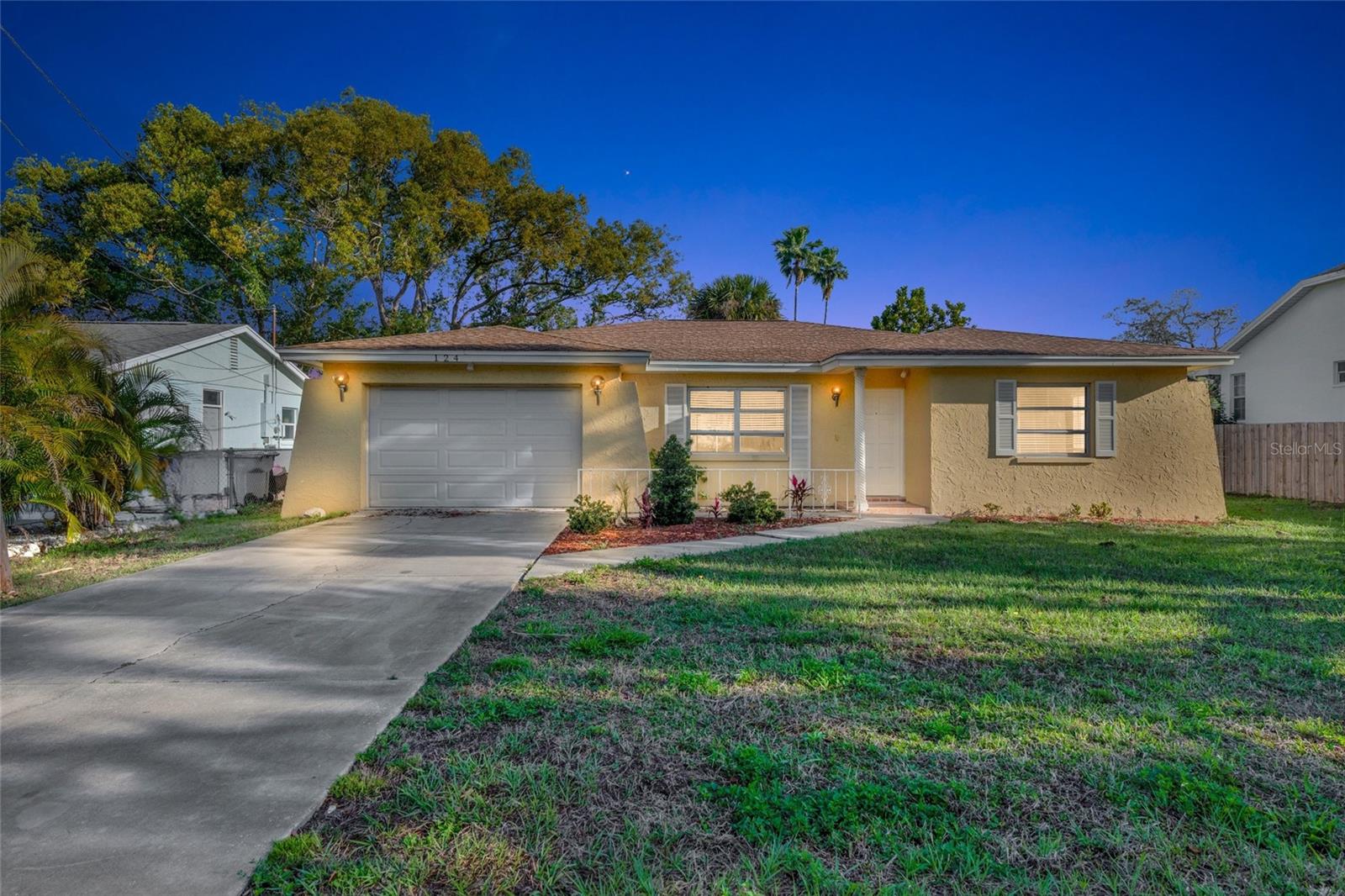 Image 40 of 47 For 124 Crystal Beach Avenue