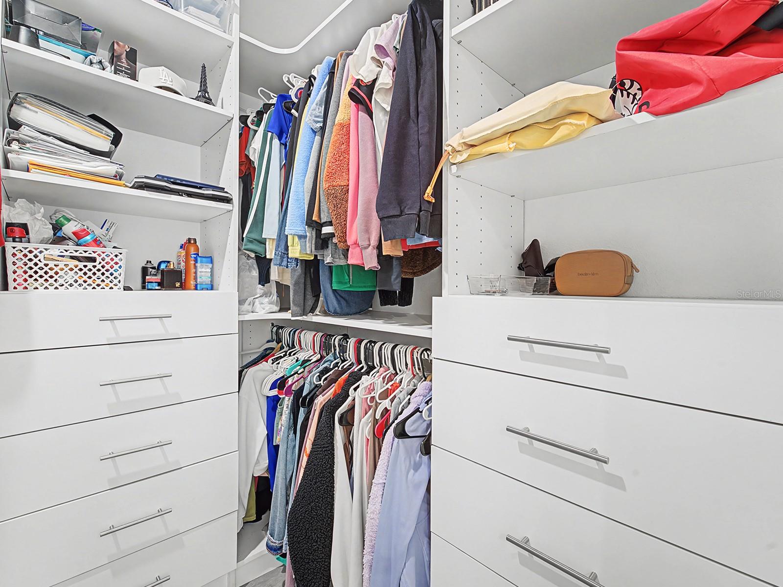 Image 23 of 38 For 6938 Shelby Lynn Way