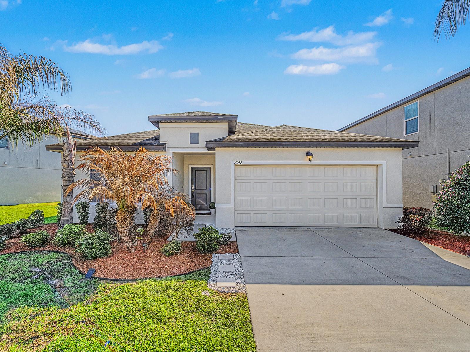 Image 3 of 38 For 6938 Shelby Lynn Way