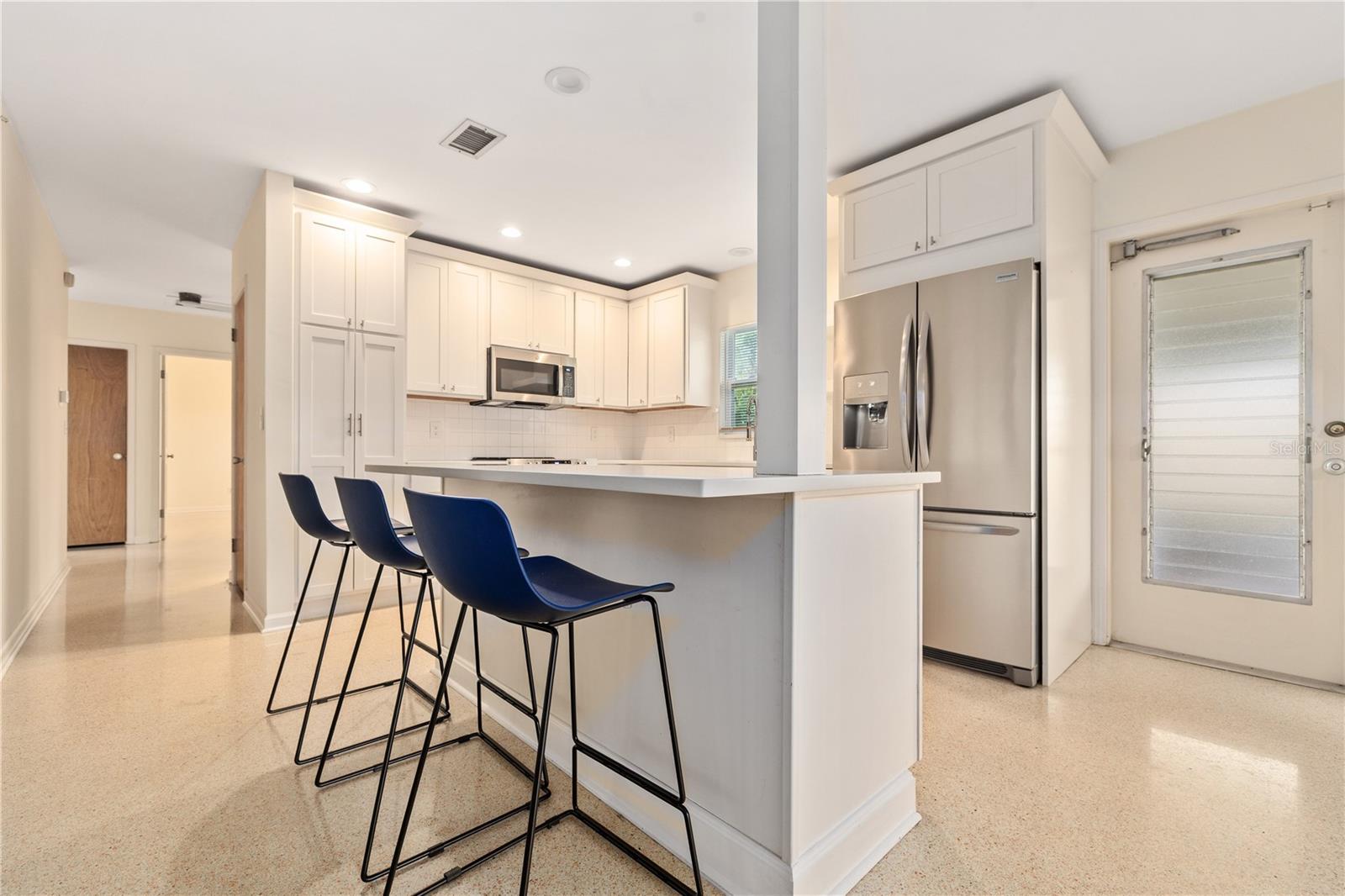 Image 8 of 25 For 12902 Forest Hills Drive