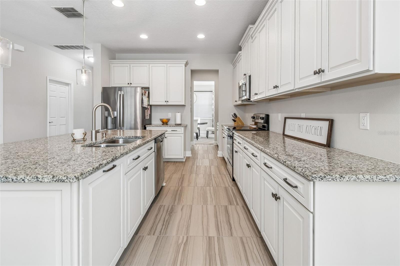 Image 20 of 96 For 19328 Breynia Dr