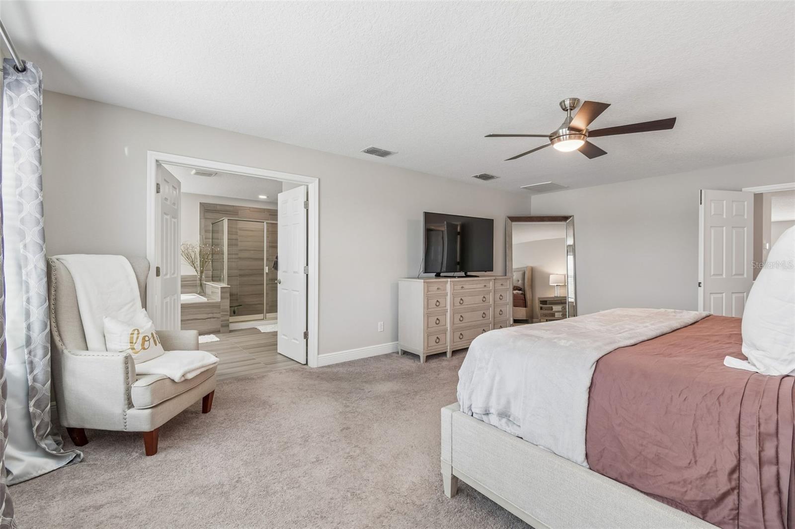 Image 37 of 96 For 19328 Breynia Dr