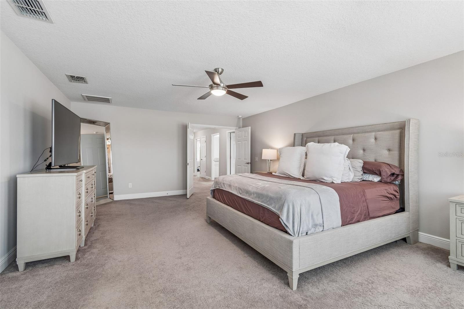 Image 38 of 96 For 19328 Breynia Dr