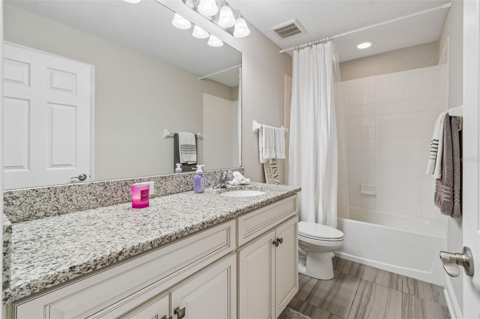 Image 49 of 96 For 19328 Breynia Dr