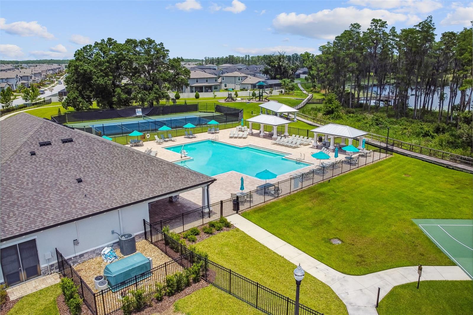 Image 82 of 96 For 19328 Breynia Dr