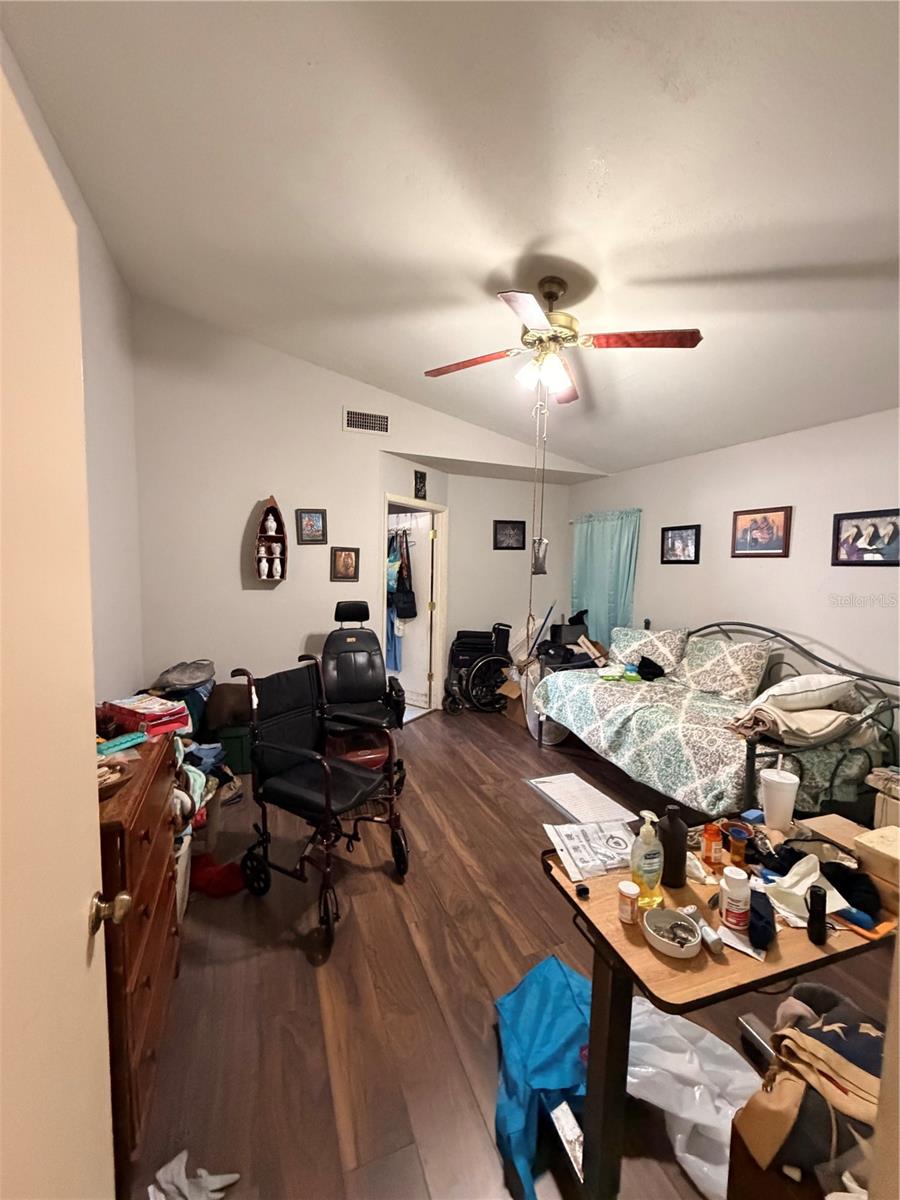 Image 17 of 34 For 11614 Rose Tree Drive