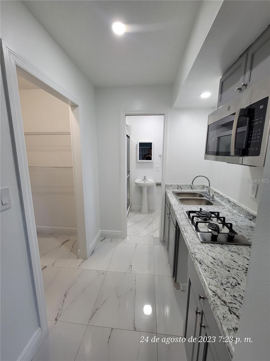 Image 10 of 10 For 11230 Taft Lane